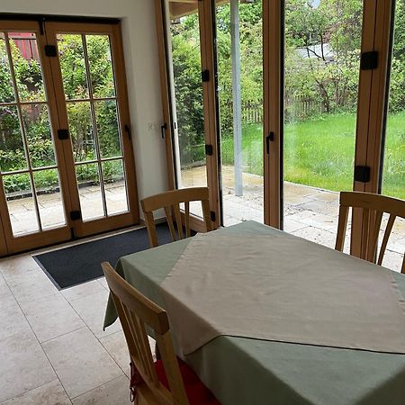 Barrierefreie 3-Zi.-Ferienwohnung Mit Gartenzugang In Ruhiger, Zentrumsnaher Lage Oberammergau Exterior foto