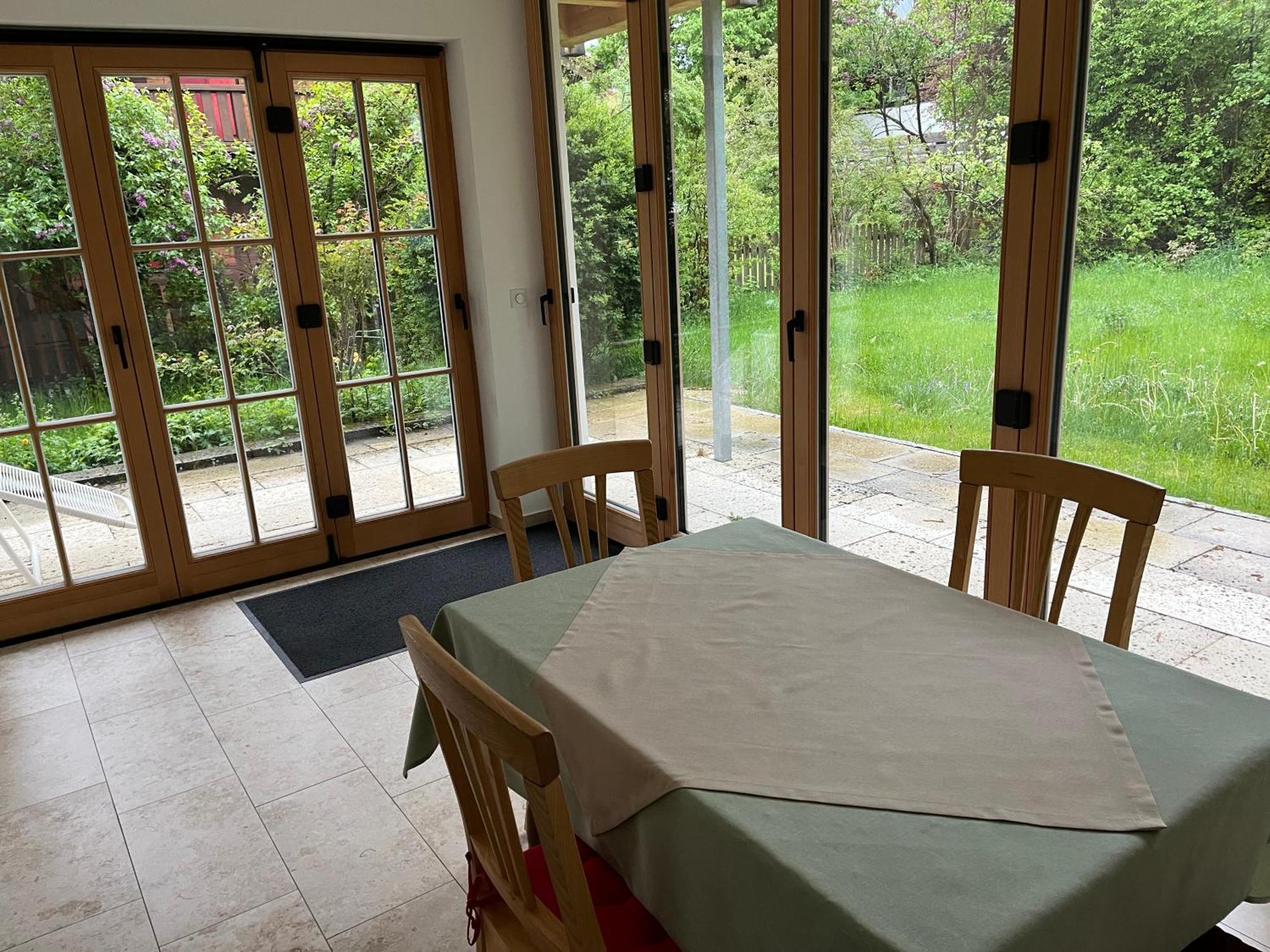 Barrierefreie 3-Zi.-Ferienwohnung Mit Gartenzugang In Ruhiger, Zentrumsnaher Lage Oberammergau Exterior foto